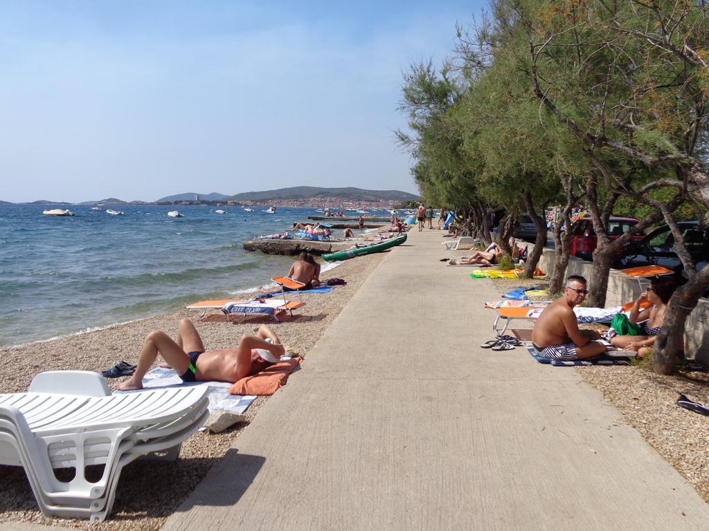I & S Apartments Vodice Exterior foto